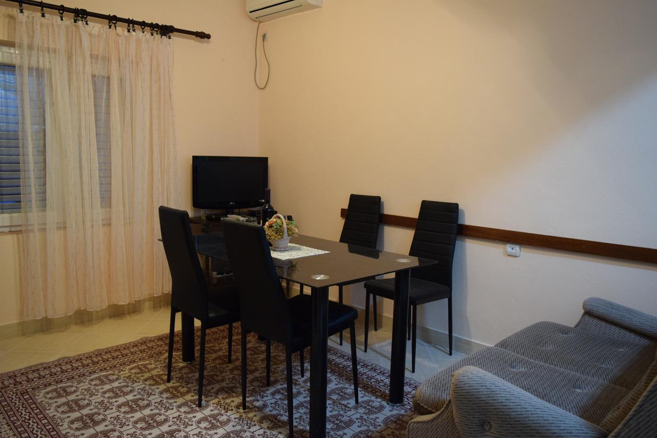 Apartment S&M Tivat Exterior photo