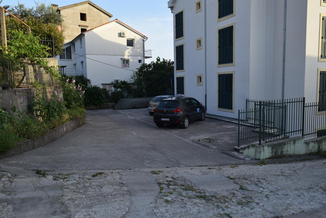 Apartment S&M Tivat Exterior photo